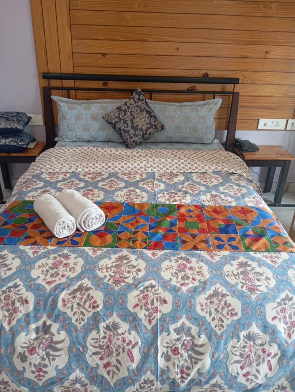 Jaipur The Lodge B&B Buitenkant foto