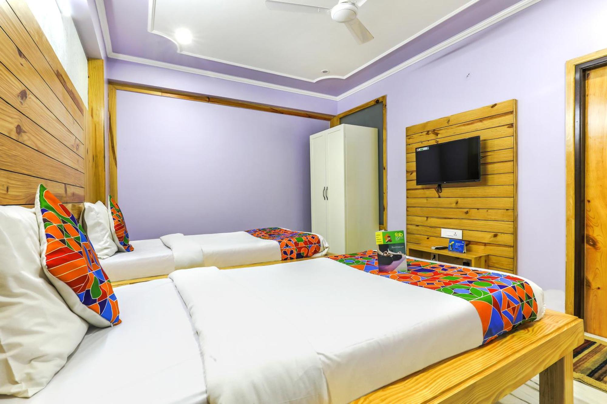 Jaipur The Lodge B&B Buitenkant foto